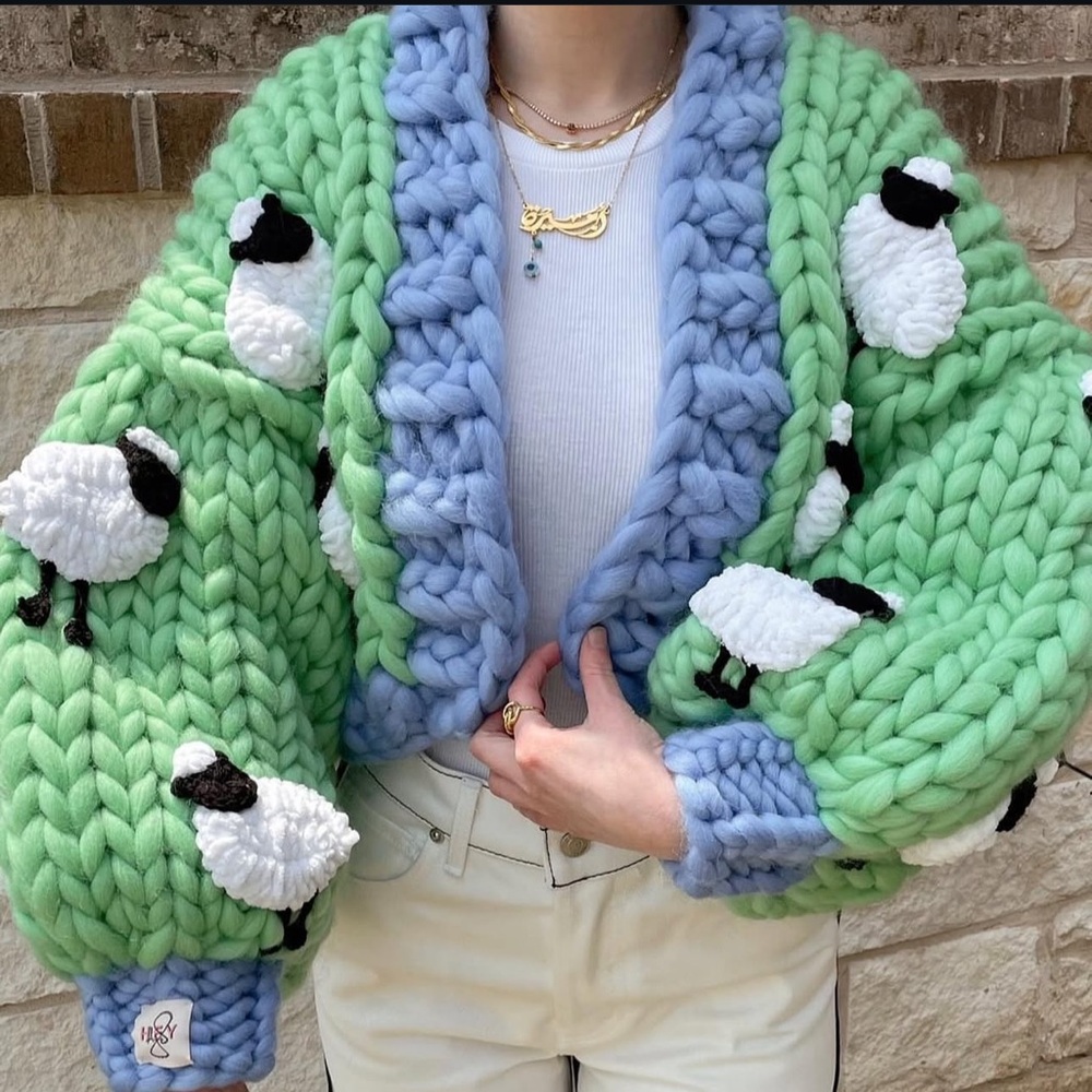 ❌ ❌SOLD❌❌
Heyays knitted sheep cardigan